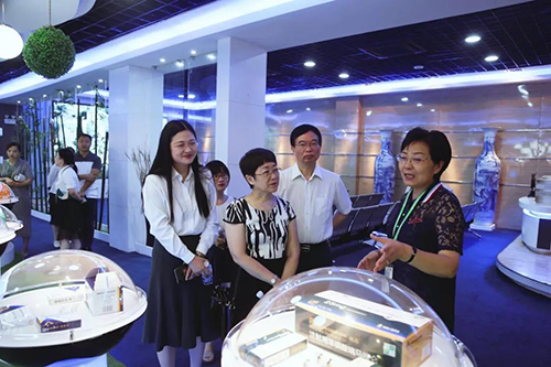 宜昌人福与PP电子游戏进行研发战术合作互换会