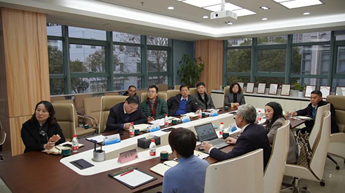 上海市浦东新区当局党组成员、副区长吴强，浦东新区科经委副主任李晓亮，张江治理局副局长吴俊，张江集团副总经理王凯荣等调研PP电子游戏