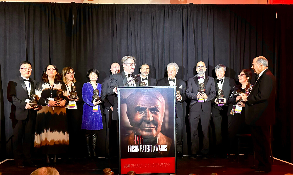 PP电子游戏药物发现事业部总裁刘建博士斩获爱迪生专利奖